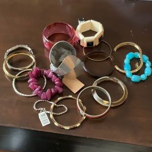 15 Costume Jewelry Bracelets NWOT, hinged, Plastic Stretch, Plastic Round, Metal